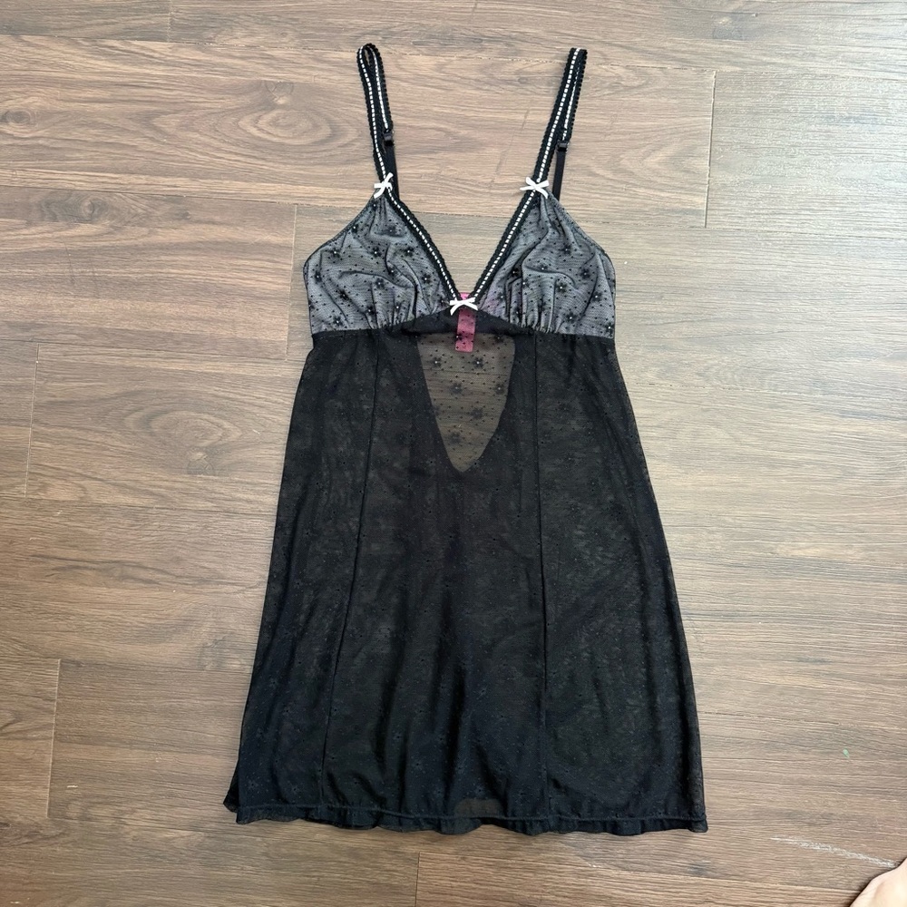 Betsey Johnson Black Sheer Lace White Bow Babydoll Chemise Slip Size Medium